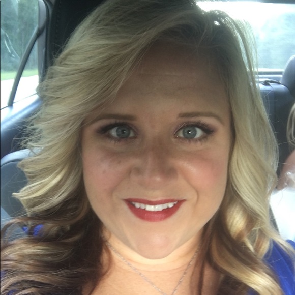 Meet the Posher - Picture 1 of 7